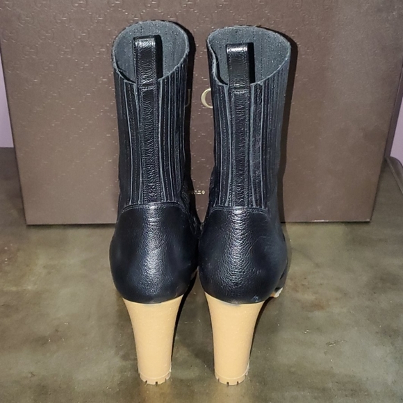 💯Auth GUCCI Womens black bootie, SZ9/39 - Picture 4 of 7